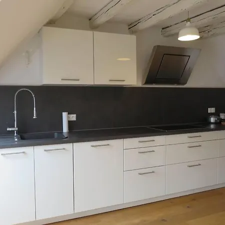 L8 Street - 100SQM ROOFTOP LOFT in K4 1