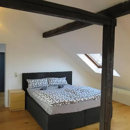 L8 Street - 100SQM ROOFTOP LOFT in K4 1 Apartment Mannheim