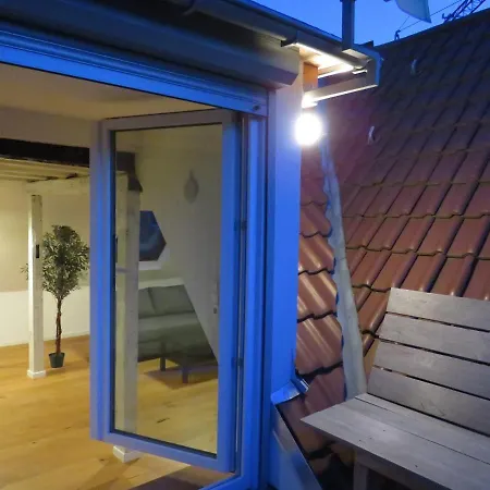 L8 Street - 100SQM ROOFTOP LOFT in K4 1 Apartment Mannheim